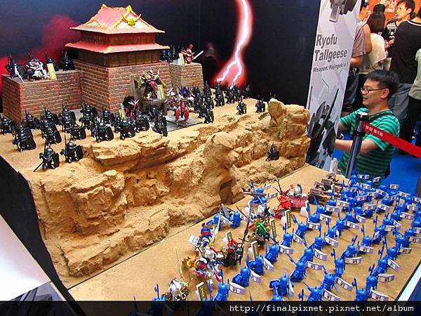 Gunpla EXPO 2011-三國傳系列-虎牢關之戰.jpg