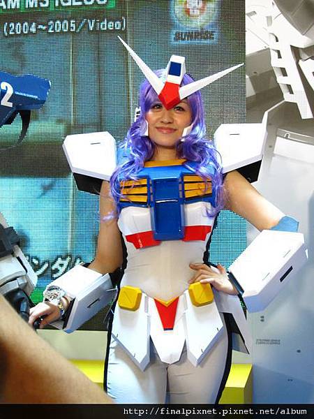 Gunpla EXPO 2011-會場-鋼彈娘-2.jpg