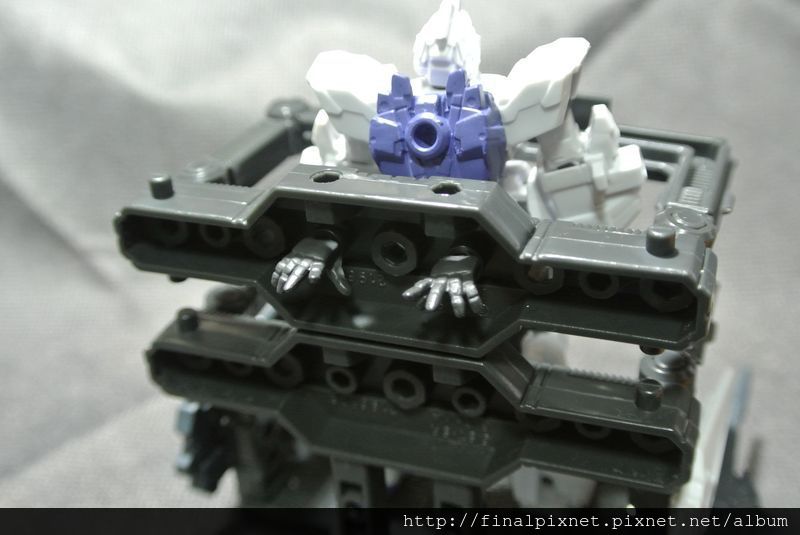Assault Kingdom Vol.01-RX-0-獸欄-左右手收納_800x600 Assault Kingdom Vol.01-RX-0-獸欄-左右手收納_800x600
