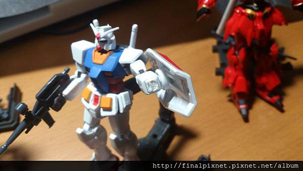 Assault Kingdom Vol.01-RX-78-2-左手_800x600