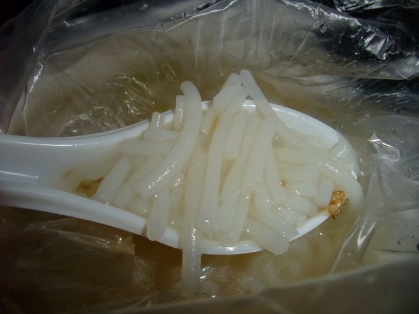 正點的米粉湯.JPG