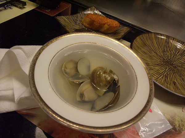 餐點-師傅加送的蛤仔湯.JPG 餐點-師傅加送的蛤仔湯.JPG