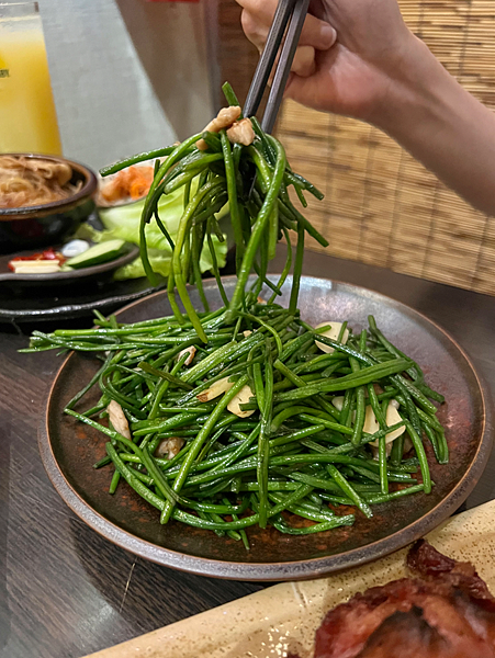 【台北東區美食】螢火蟲居酒屋 x 東區啤酒喝到飽居酒屋推薦！