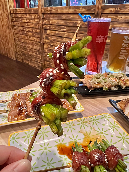 【新北板橋美食】仨食酒炭燒食堂 x 板橋喝到飽居酒屋推薦！把