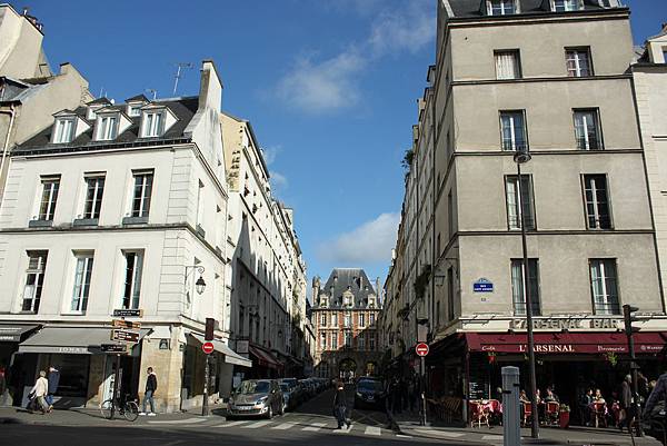 Rue de Birague