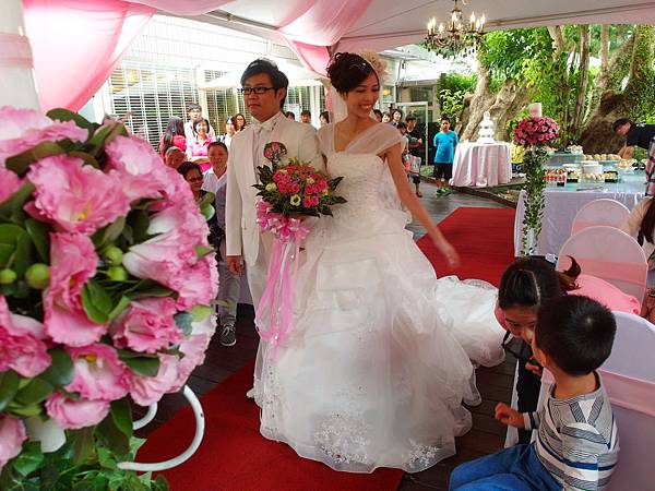 青青食尚花園會館 浪漫婚宴進行式 費甌娜の綺麗世界 痞客邦