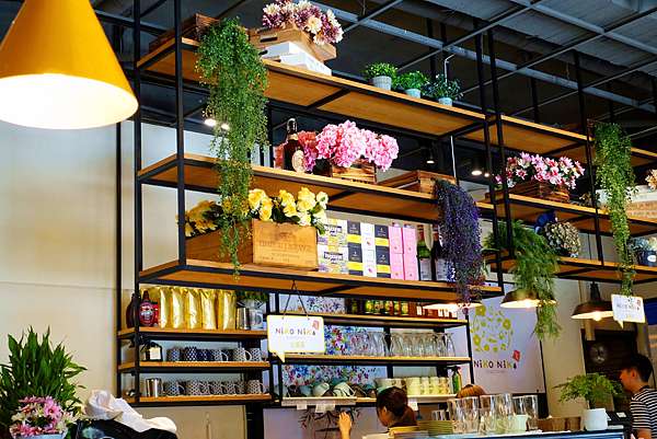 北大特區niko Niko Cafe 早午餐 乾燥花 玫瑰花牆 Ig景點 姐就是狂 費甌娜の綺麗世界 痞客邦