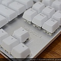 4RAPOO雷柏V500S青軸機械鍵盤（白色水晶版）27.jpg