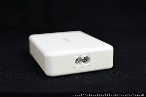 Anker-60W-4port快充充電器22.jpg