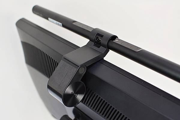 4BenQ-ScreenBar-LED螢幕燈45.jpg