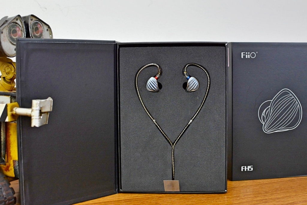 2-1FiiO-FH5-渦輪耳機11.jpg