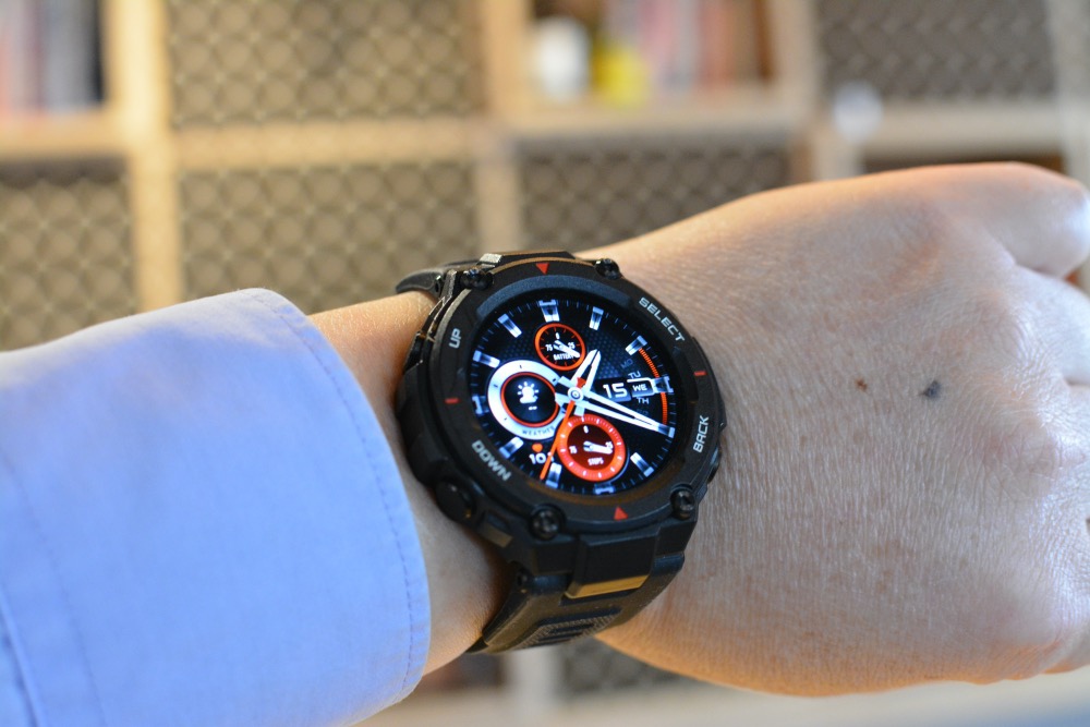 0AMAZFIT_T-REX_1.jpg 0AMAZFIT_T-REX_1.jpg