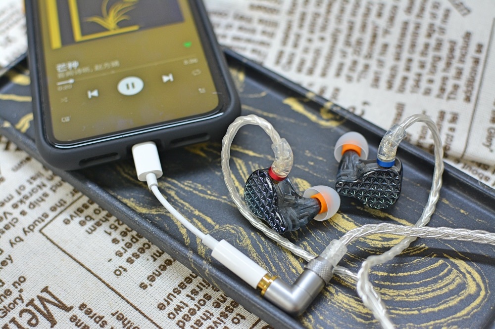 7-3FiiO-FA9-8.jpg