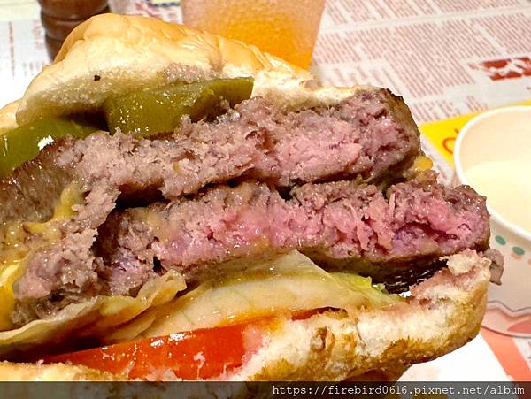 9-5台北士林夜市大漢堡HUGEBURGER-比臉還大-7.jpg