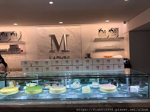 國父紀念館 Lady M 旗艦店 精品般的千層蛋糕 貴婦般的下午茶享受 上班累愛約會 魚魚小遊食 痞客邦 國父紀念館 Lady M 旗艦店 精品般的千層蛋糕 貴婦般的下午茶享受 上班累愛約會 魚魚小遊食 痞客邦