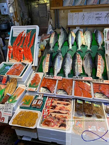 《趴趴走日本-北海道》函朝市研干市+函+スプか 《趴趴走日本-北海道》函朝市研干市+函+スプか