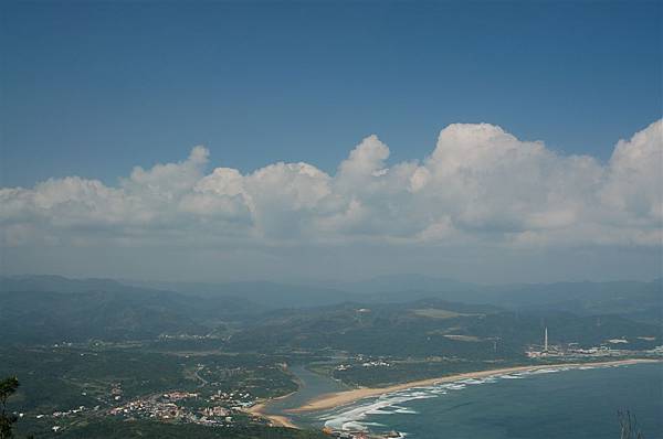 靈鷲山 (3)眺望福隆海水浴場.JPG