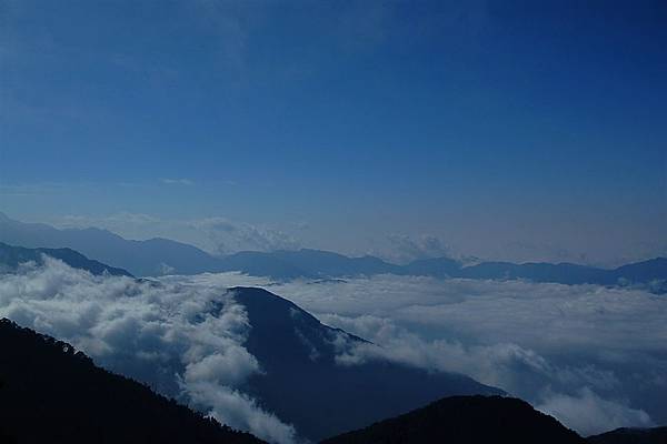 西巒大山超美雲海 (6).JPG