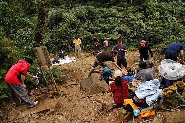 松蘿湖 (6)水龍頭到了.JPG