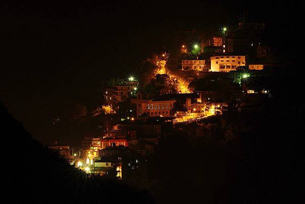 北橫 (9)拉拉山美麗夜景.jpg