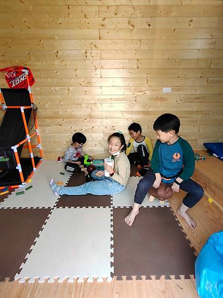 line_76887873809417.jpg line_76887873809417.jpg