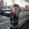後空空無人 