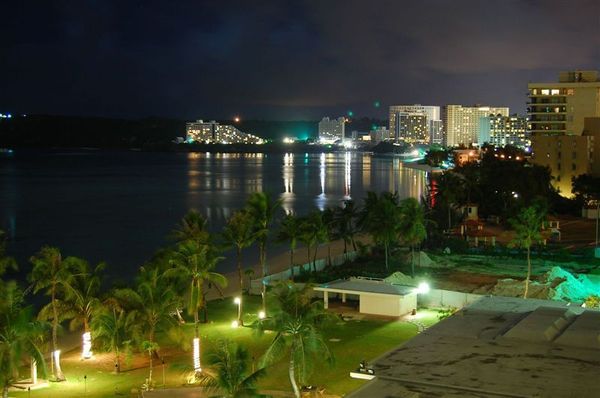 (3034)-我們住的悅泰飯店海邊夜景