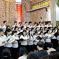 20111022台神院長就任獻詩照.jpg