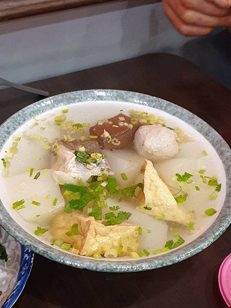 <食記-桃園蘆竹>大竹平價美食-大鍋湯風味小吃((幾個銅板搞 <食記-桃園蘆竹>大竹平價美食-大鍋湯風味小吃((幾個銅板搞