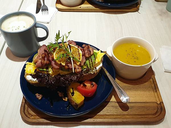 <食記-桃園市桃園區>藝文特區小森林早午餐-福森院子Brun <食記-桃園市桃園區>藝文特區小森林早午餐-福森院子Brun