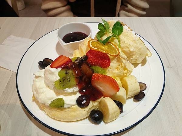 <食記-桃園市桃園區>藝文特區小森林早午餐-福森院子Brun <食記-桃園市桃園區>藝文特區小森林早午餐-福森院子Brun