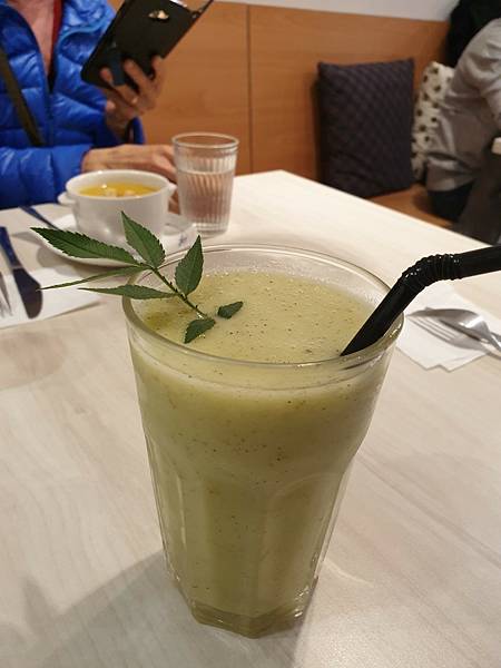 <食記-桃園市桃園區>藝文特區小森林早午餐-福森院子Brun <食記-桃園市桃園區>藝文特區小森林早午餐-福森院子Brun