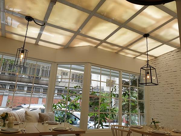 <食記-台北大安>大安區 SUGAR PEA 超夢幻玻璃屋餐 <食記-台北大安>大安區 SUGAR PEA 超夢幻玻璃屋餐