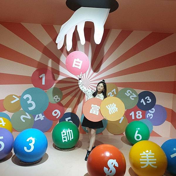 <遊記-台北華山>2021色廊展2.0-獻給愛作夢的水水們 <遊記-台北華山>2021色廊展2.0-獻給愛作夢的水水們