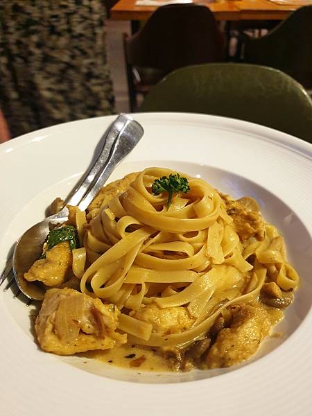 <食記-桃園蘆竹>南崁。Chophouse 恰好食南崁店-燈 <食記-桃園蘆竹>南崁。Chophouse 恰好食南崁店-燈