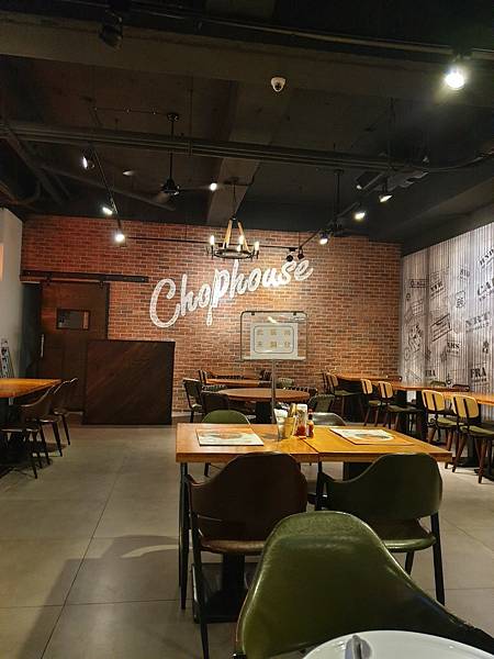 <食記-桃園蘆竹>南崁。Chophouse 恰好食南崁店-燈 <食記-桃園蘆竹>南崁。Chophouse 恰好食南崁店-燈