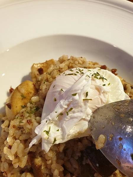 <食記-桃園蘆竹>南崁。Chophouse 恰好食南崁店-燈 <食記-桃園蘆竹>南崁。Chophouse 恰好食南崁店-燈