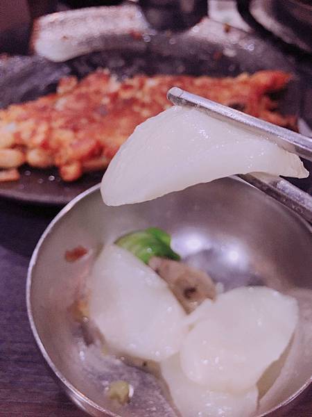 <食記-桃園蘆竹>位於學區美食-韓式鍋蓋烤肉-韓鼎 <食記-桃園蘆竹>位於學區美食-韓式鍋蓋烤肉-韓鼎