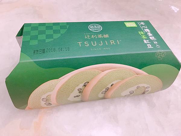 <食記-全聯>抹茶控出動-全聯抹茶紅豆捲蛋糕CP值超高之欲罷 <食記-全聯>抹茶控出動-全聯抹茶紅豆捲蛋糕CP值超高之欲罷