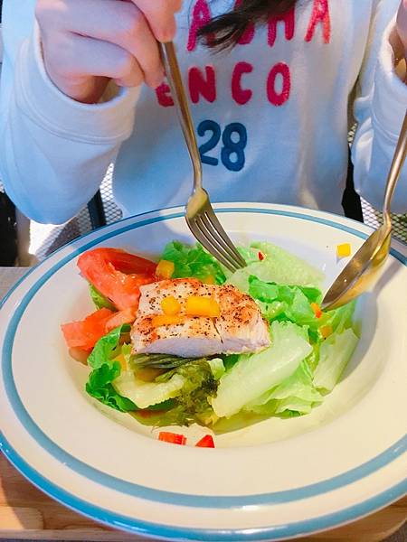 <食記-桃園市桃園區>療癒系*桃園美食*超美甜點*光用眼睛看 <食記-桃園市桃園區>療癒系*桃園美食*超美甜點*光用眼睛看