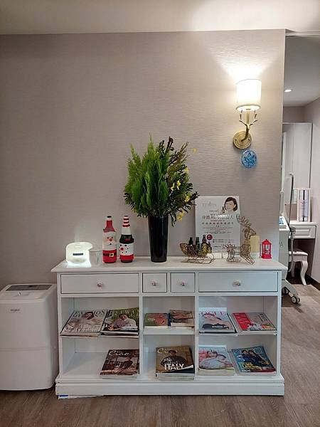 <美容-新北永和>小臉按摩_ 易筋撥氣拓小顏課程 讓小女孩變 <美容-新北永和>小臉按摩_ 易筋撥氣拓小顏課程 讓小女孩變