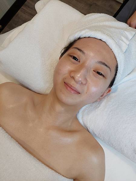 <美容-新北永和>小臉按摩_ 易筋撥氣拓小顏課程 讓小女孩變 <美容-新北永和>小臉按摩_ 易筋撥氣拓小顏課程 讓小女孩變