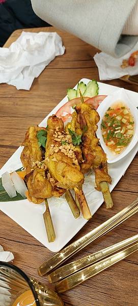 LINE_ALBUM_Thai大佬_220220_14 LINE_ALBUM_Thai大佬_220220_14