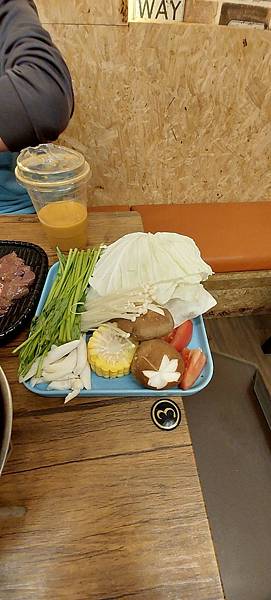 LINE_ALBUM_Thai大佬_220220_17 LINE_ALBUM_Thai大佬_220220_17