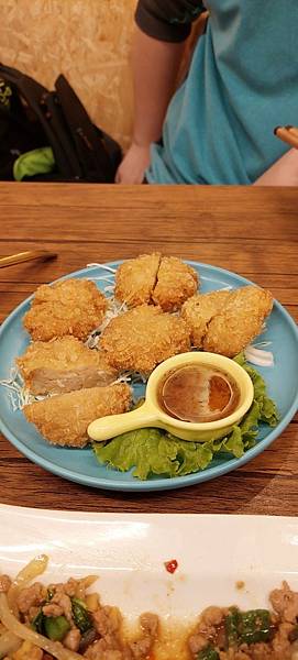 LINE_ALBUM_Thai大佬_220220_8 LINE_ALBUM_Thai大佬_220220_8