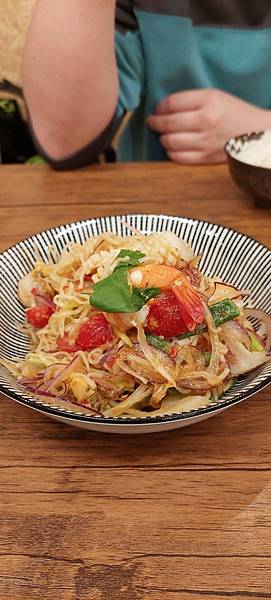 LINE_ALBUM_Thai大佬_220220_5 LINE_ALBUM_Thai大佬_220220_5