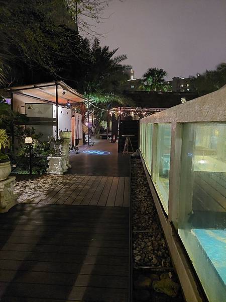 <食記-桃園青埔>2023青埔秘境酒吧-飲居 Behide( <食記-桃園青埔>2023青埔秘境酒吧-飲居 Behide(