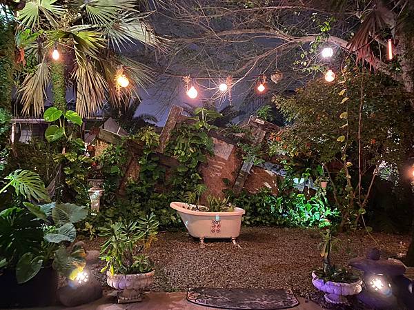 LINE_ALBUM_佳餘生日趴_230211_8 LINE_ALBUM_佳餘生日趴_230211_8