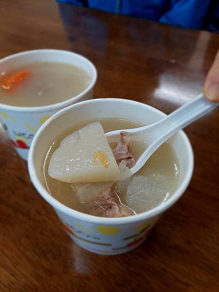 {桃園食記}盈利 廣東腸粉/蒸麵 {桃園食記}盈利 廣東腸粉/蒸麵