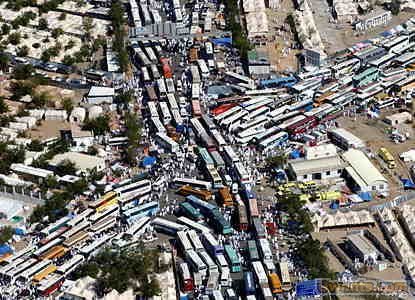 過年塞車景像